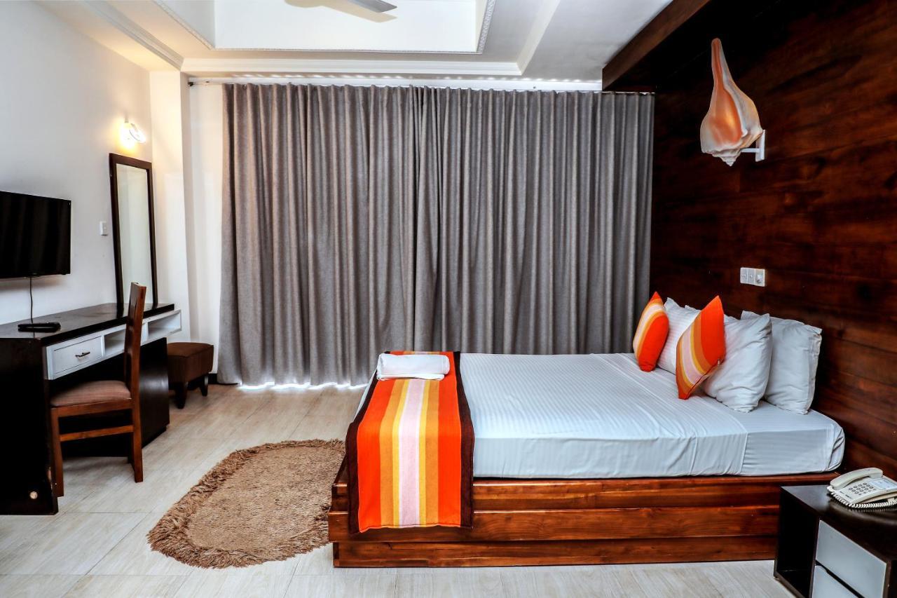 Hotel The Valampuri Dżafna Zewnętrze zdjęcie